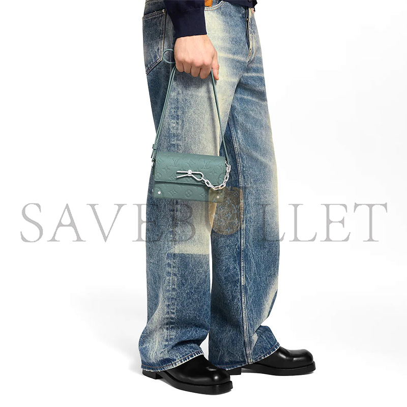 LOUIS VUITTON STEAMER WEARABLE WALLET M13889 (18*11*7cm) LOUIS VUITTON STEAMER WEARABLE WALLET M13889 (18*11*7cm)